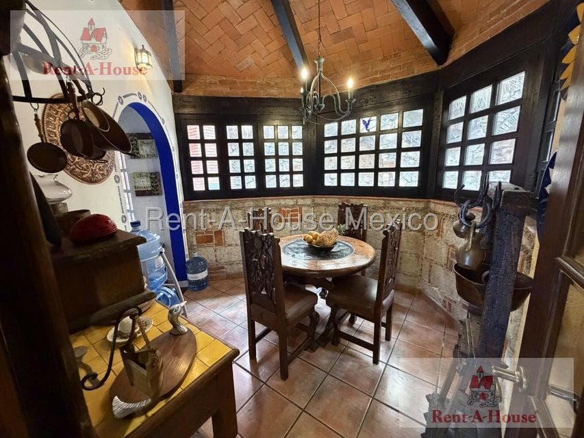 House for Sale in Tlalnepantla de Baz, Cumbres del Valle RT 27-162.