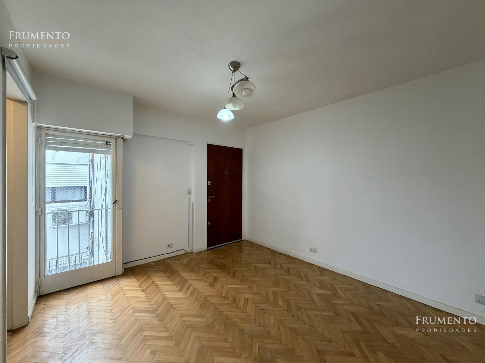 2-room apartment in Florida Mitre/East