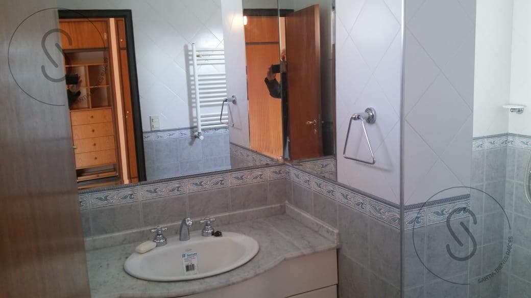 Departamento en venta frente a los capuchinos y buen pastor