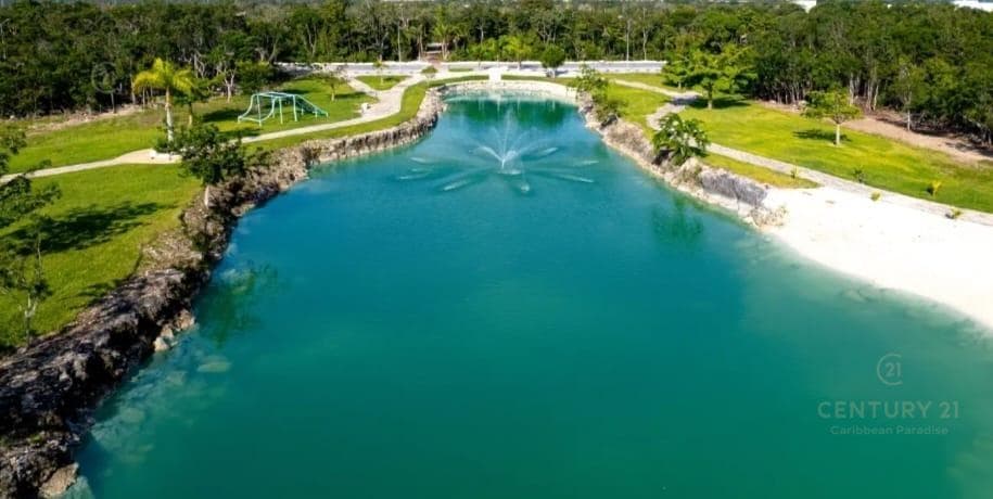 TWO ADJOINING LOTS FOR SALE IN THE LAUSANA RESIDENTIAL COMPLEX IN CANCÚN C4149