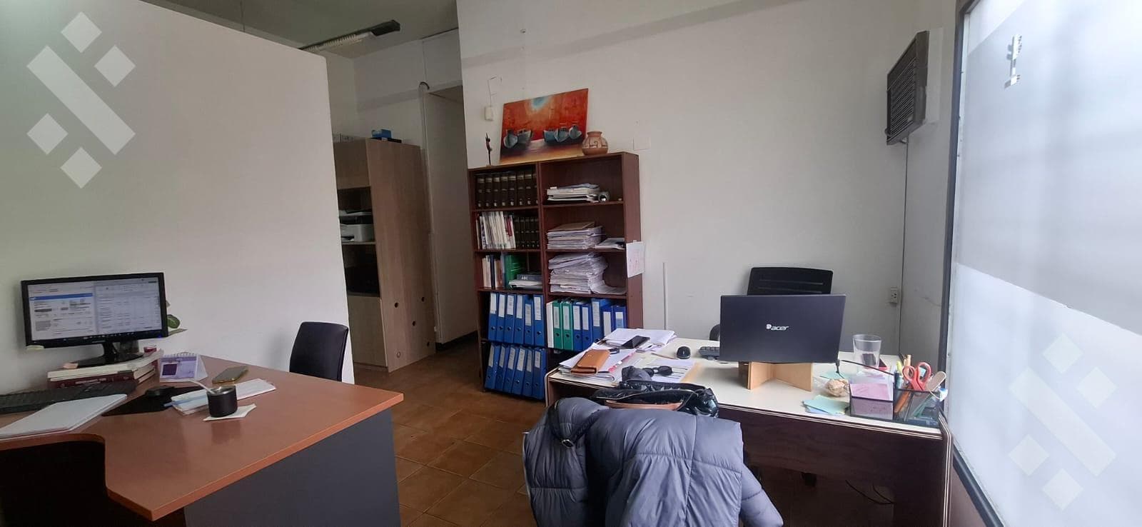 OFFICE FOR SALE: 600 Santa Fe, ground floor. Neuquén City