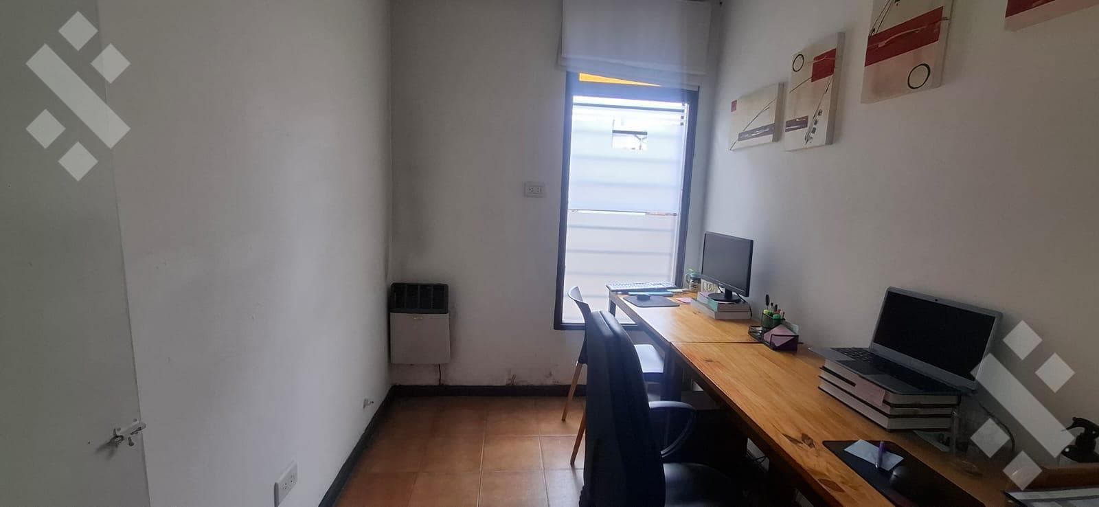 OFFICE FOR SALE: 600 Santa Fe, ground floor. Neuquén City