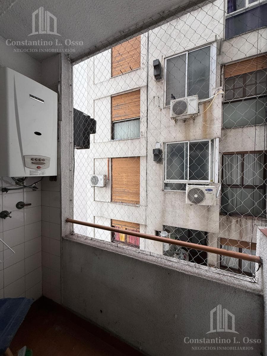 2-Room Apartment - Avellaneda - For Rent