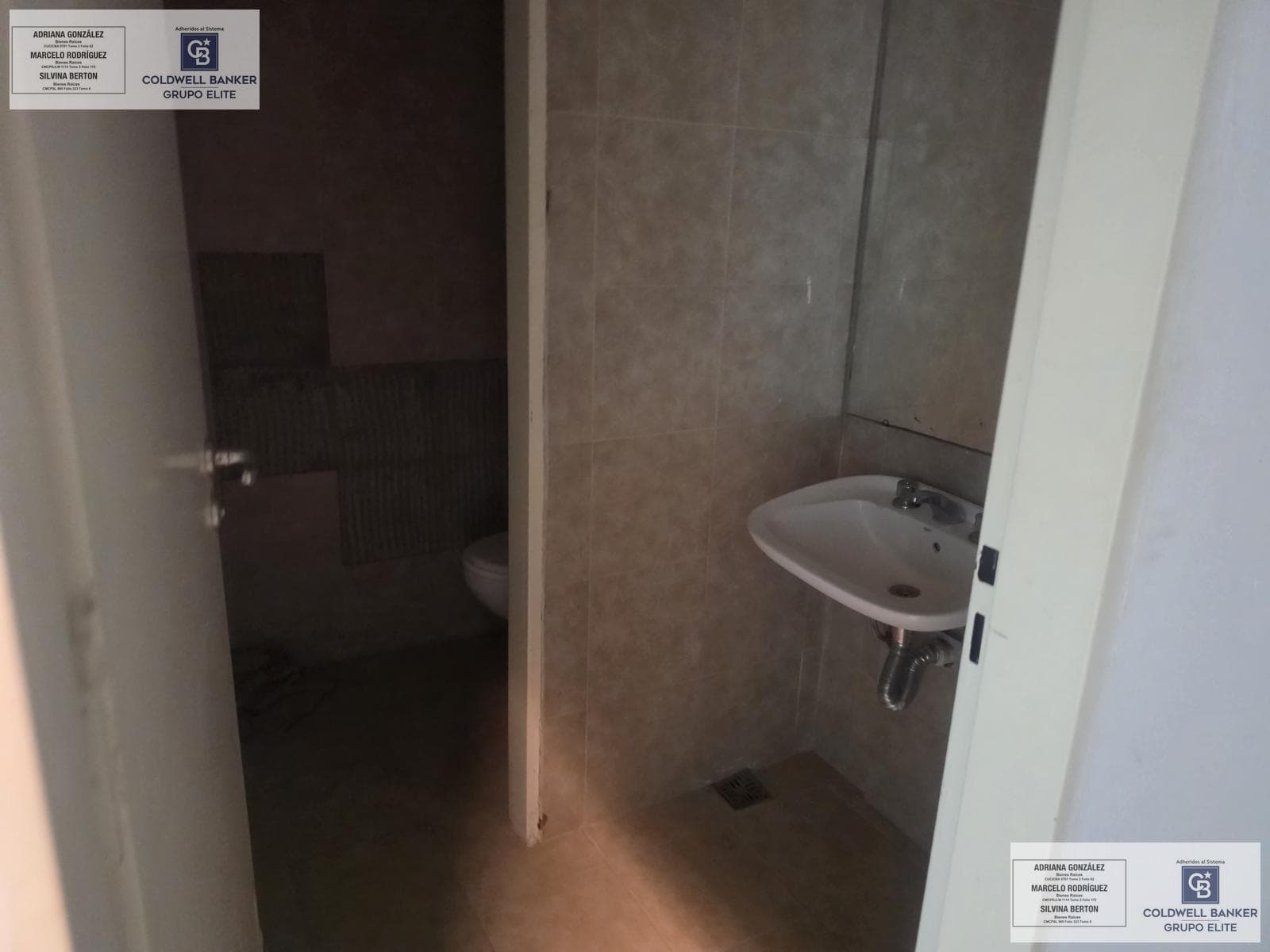 2-room apartment for rent with balcony, garage, and amenities in Caballito