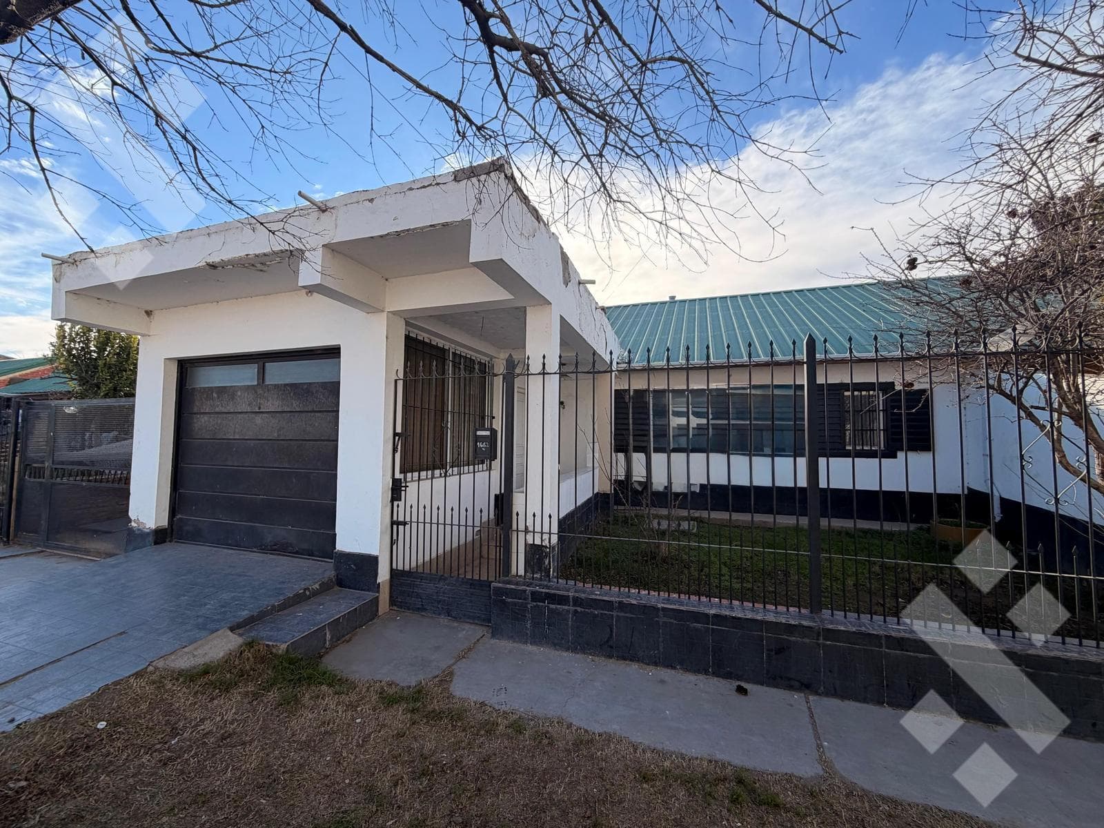 3-BEDROOM HOUSE FOR SALE - CONFLUENCIA URBANA