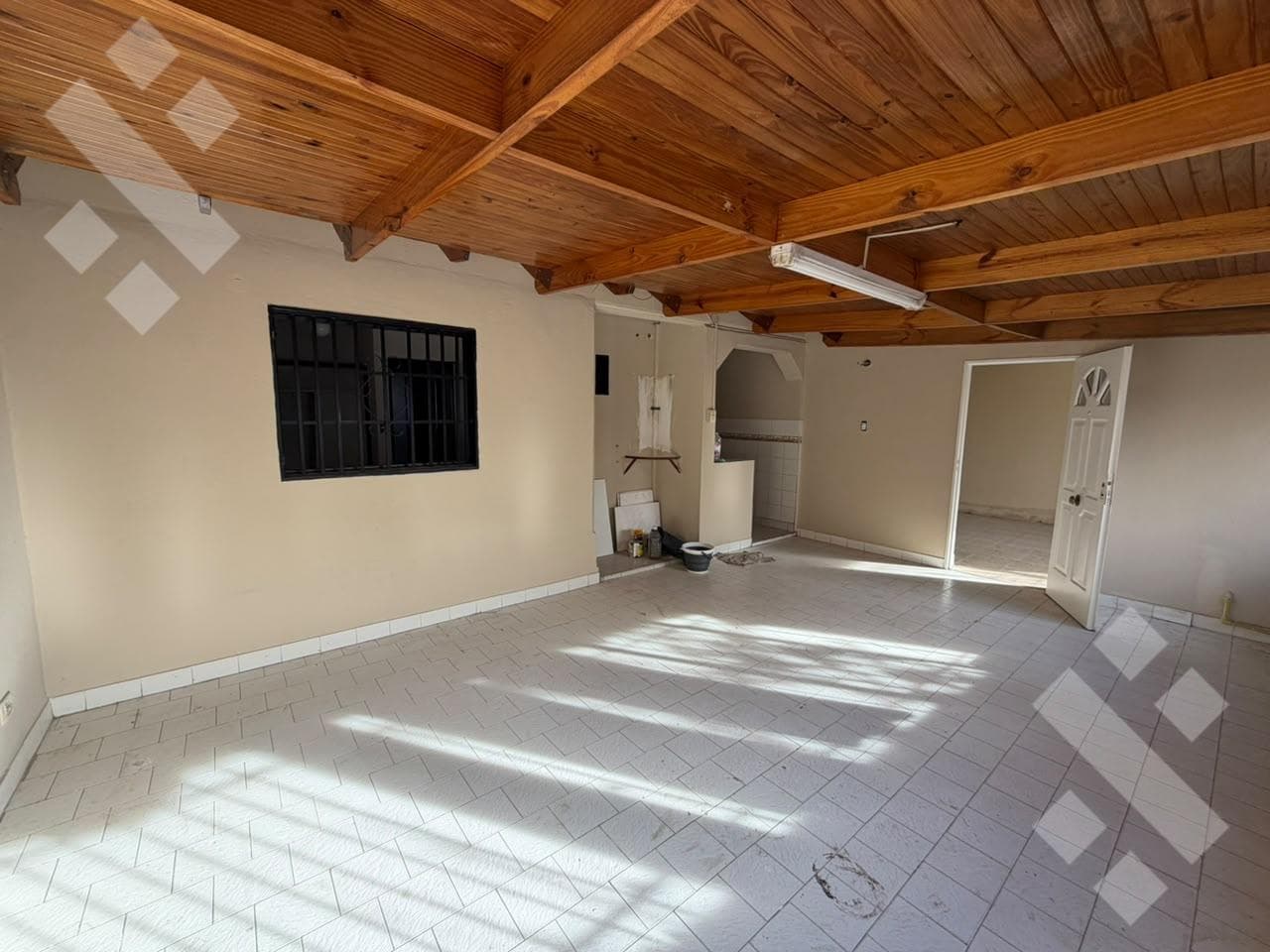 3-BEDROOM HOUSE FOR SALE - CONFLUENCIA URBANA