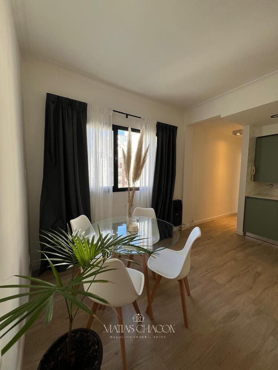 3-room apartment, completely renovated to look brand new, in the Downtown area