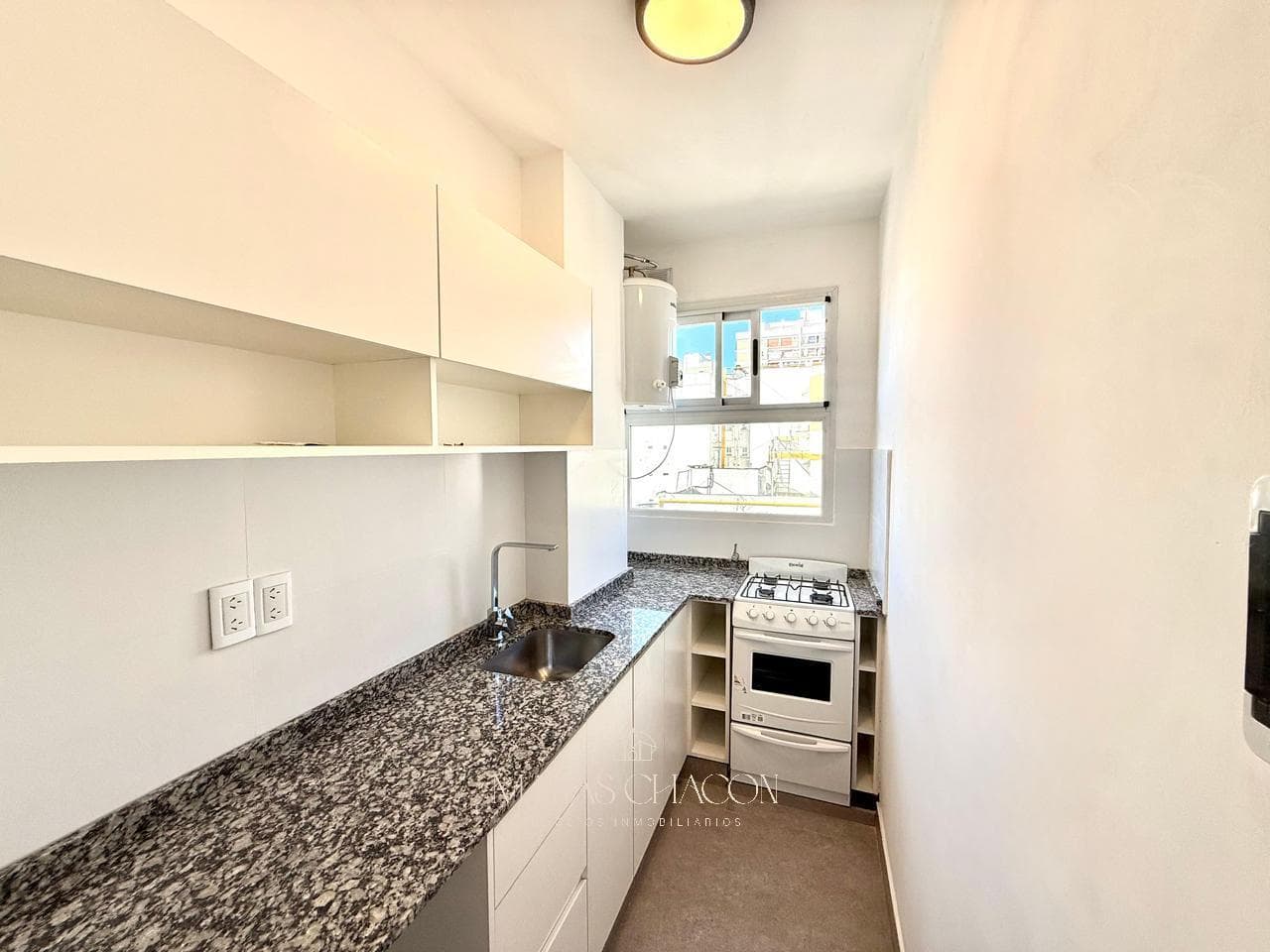 Renovated 2-room apartment in Terminal Vieja