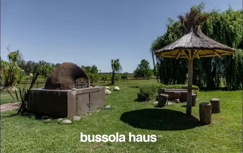 Country House in Chacras del Paraná