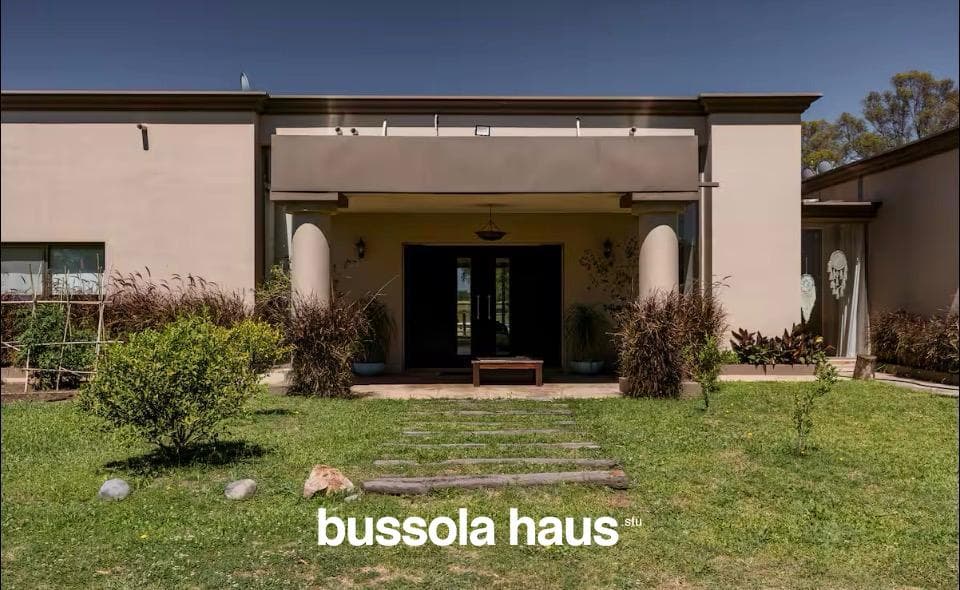 Country House in Chacras del Paraná