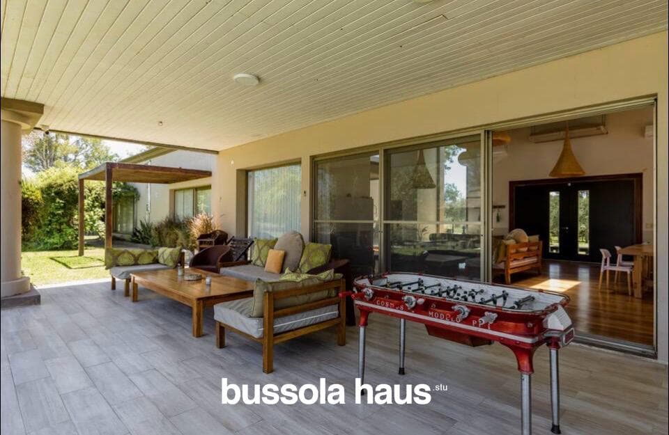 Country House in Chacras del Paraná