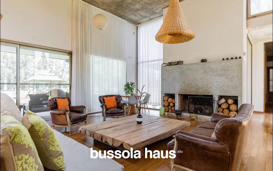 Country House in Chacras del Paraná