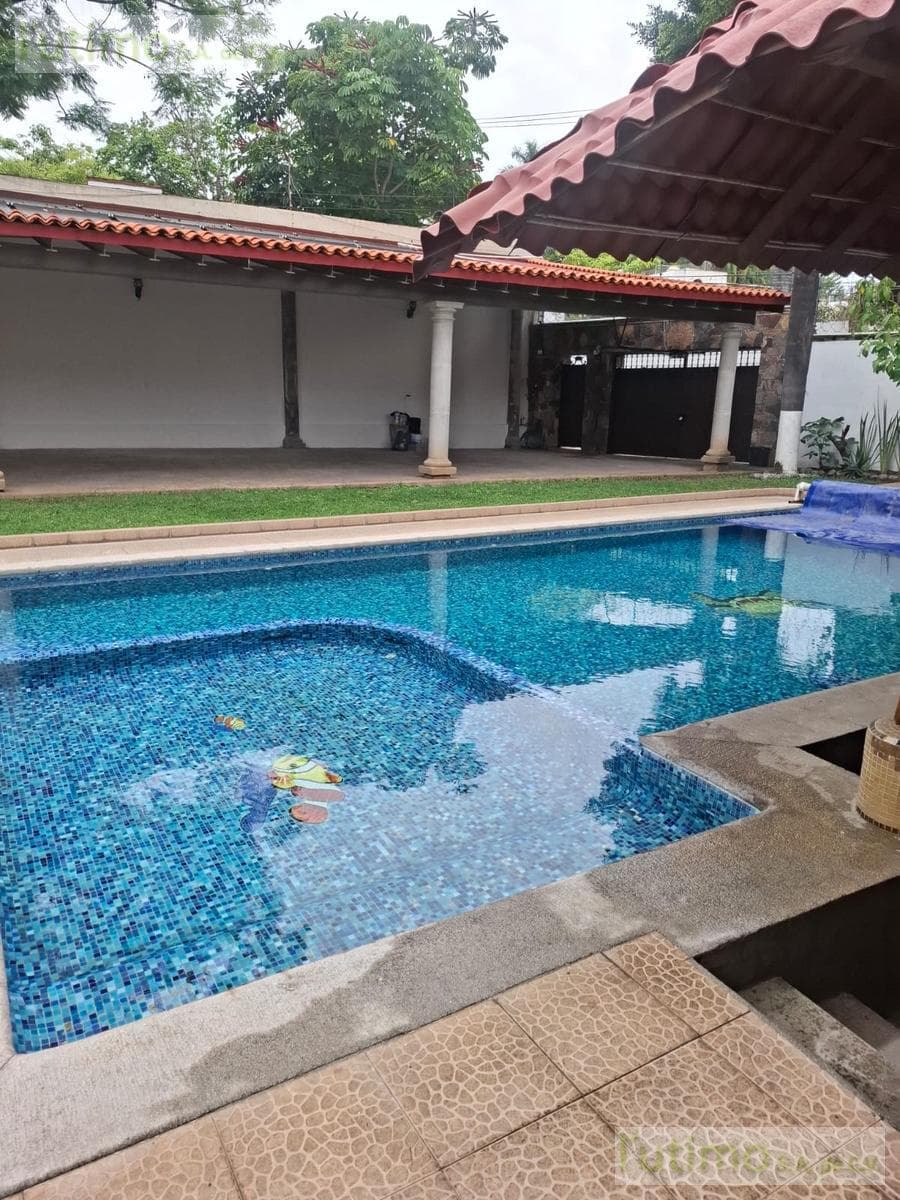 HOUSE FOR RENT WITH A POOL IN LOMAS DEL MIRADOR, CUERNAVACA
