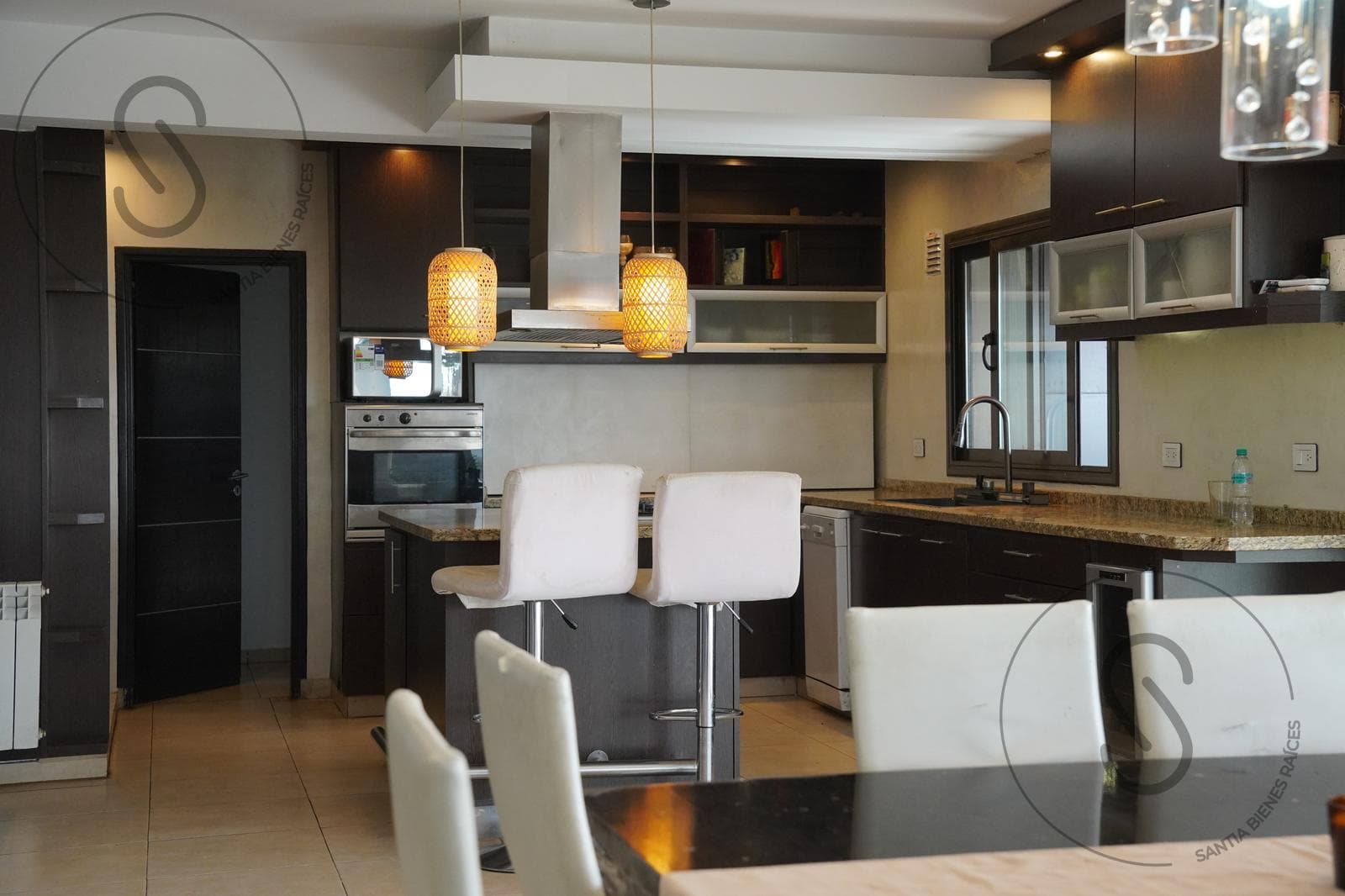 HOUSE FOR SALE IN LA RUFINA: 4 BEDROOMS, SWIMMING POOL