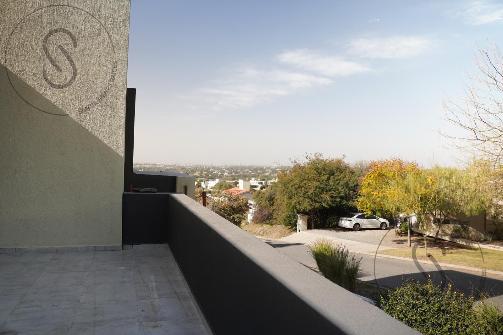 HOUSE FOR SALE IN LA RUFINA: 4 BEDROOMS, SWIMMING POOL