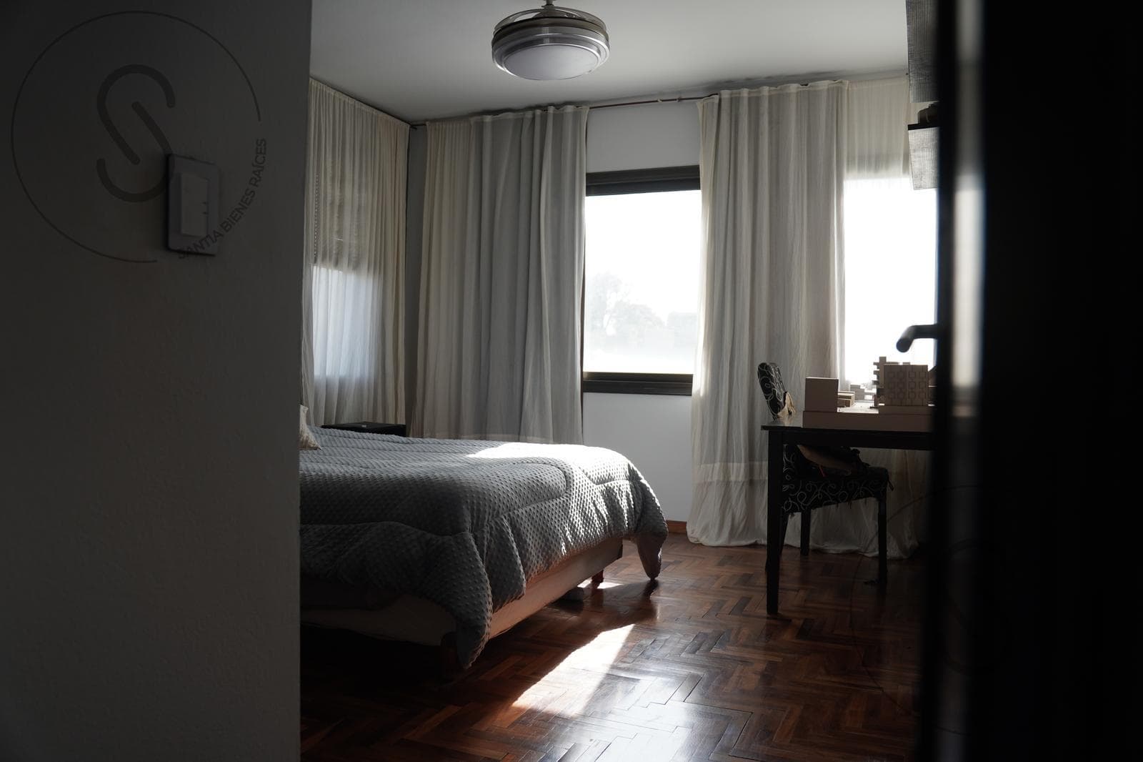 HOUSE FOR SALE IN LA RUFINA: 4 BEDROOMS, SWIMMING POOL