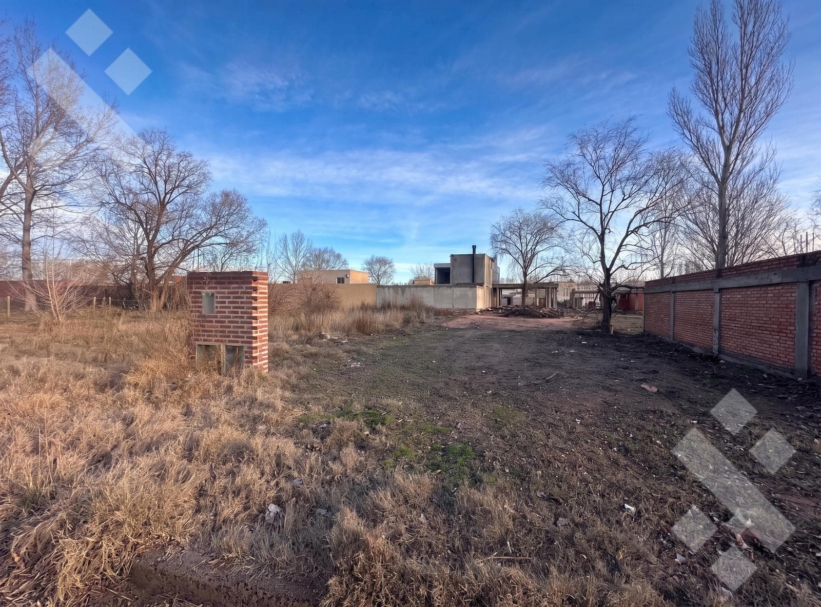 For Sale | 329 m2 Lot | Moradas del Agua Neighborhood | Plottier