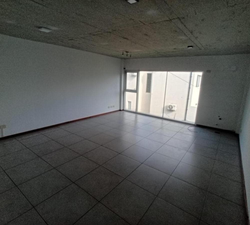 SPACIOUS OFFICE
