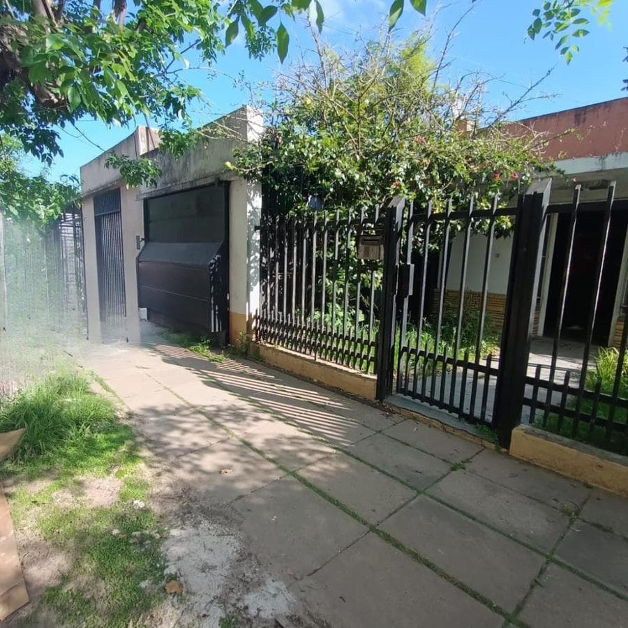 HOUSE + WAREHOUSE FOR RENT