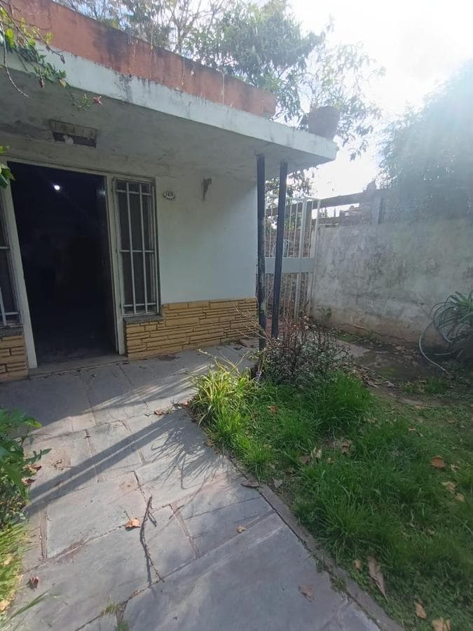 HOUSE + WAREHOUSE FOR RENT