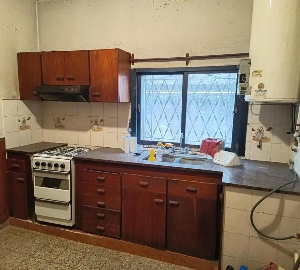 House in Paso del Rey—Excellent Location