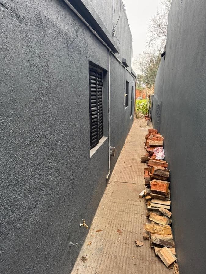 HOUSE IN DOWNTOWN LUJÁN IN NEED OF RENOVATION
