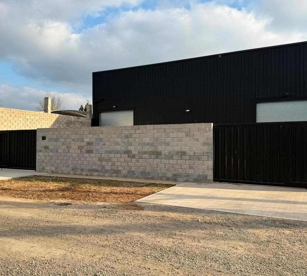 WAREHOUSE FOR RENT IN LUJÁN