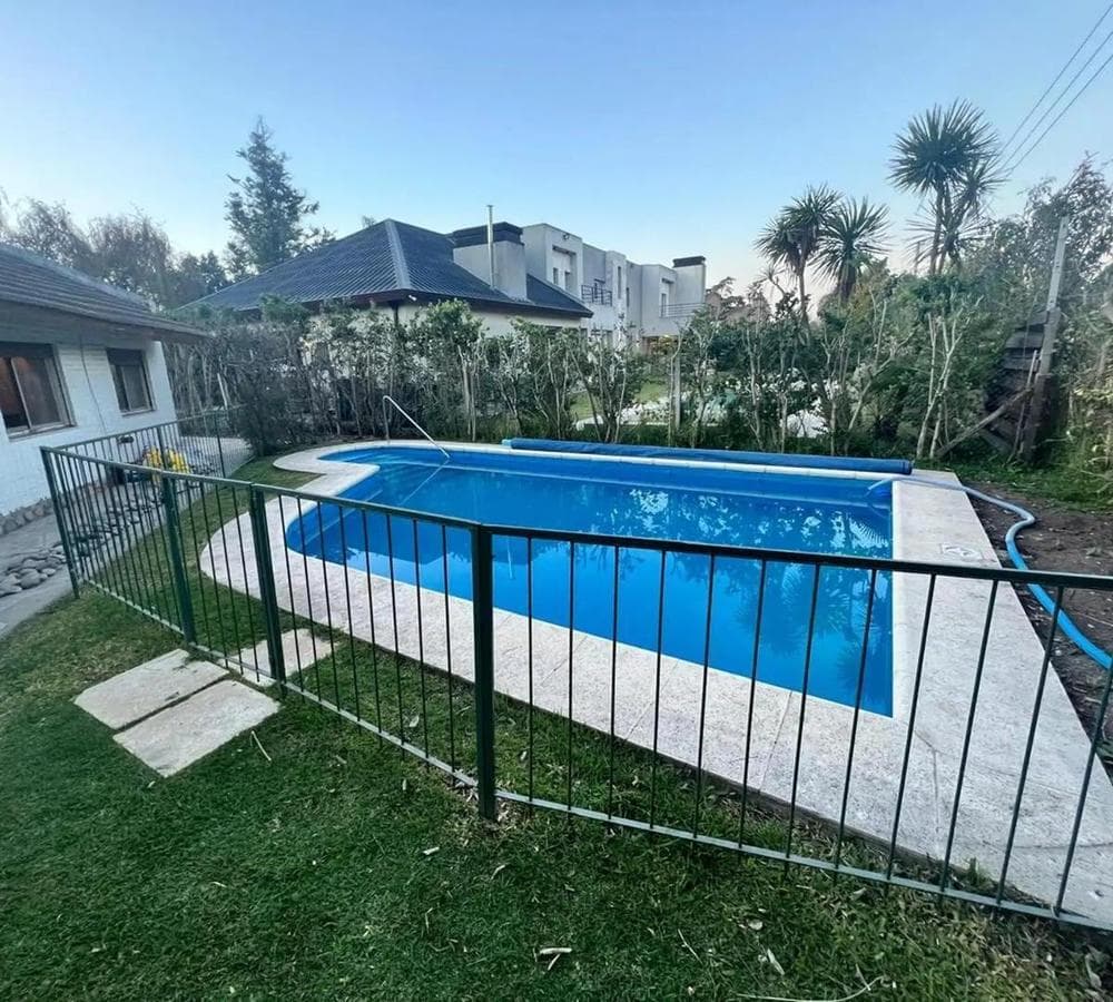 LAS LAJAS COUNTRY CLUB HOUSE FOR RENT IN GRAL. RODRIGUEZ