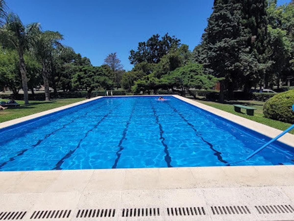 LAS LAJAS COUNTRY CLUB HOUSE FOR RENT IN GRAL. RODRIGUEZ