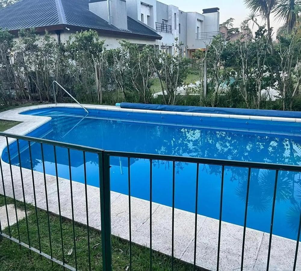 LAS LAJAS COUNTRY CLUB HOUSE FOR RENT IN GRAL. RODRIGUEZ