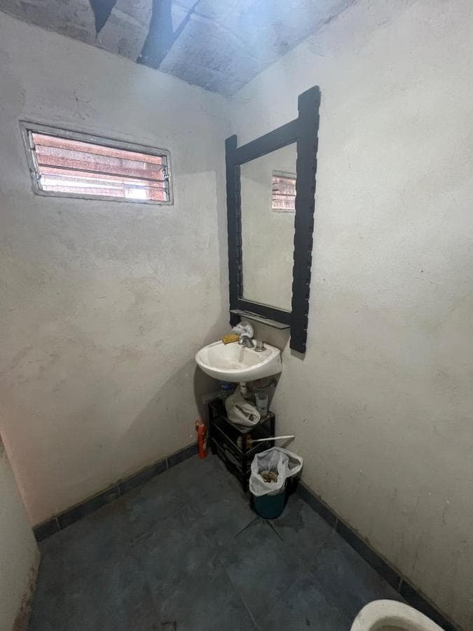 Multifamily Home Plus Commercial Space in Moreno Trujui