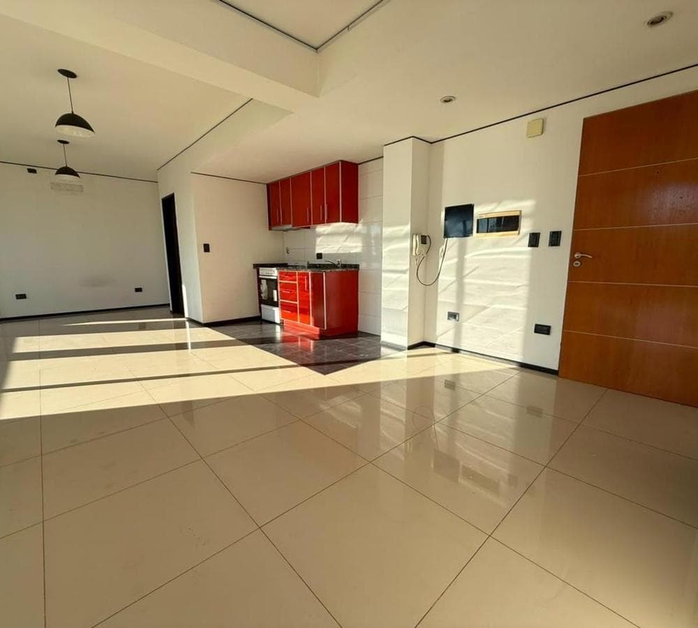 APARTMENT FOR SALE IN MORENO CENTRO, 3 ROOMS