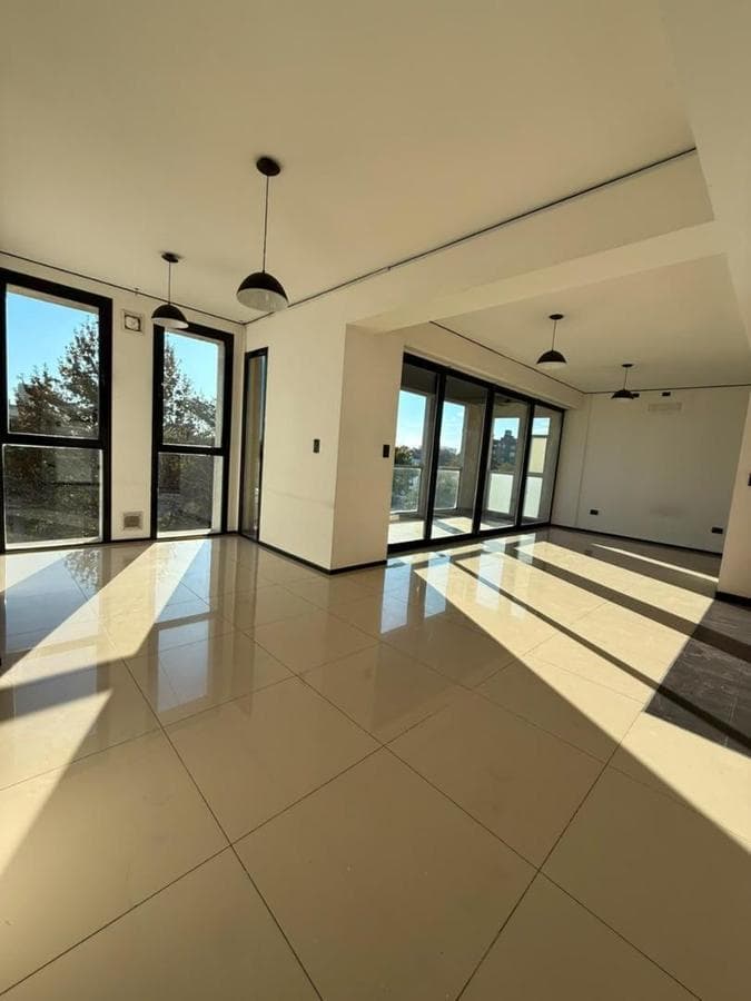 APARTMENT FOR SALE IN MORENO CENTRO, 3 ROOMS