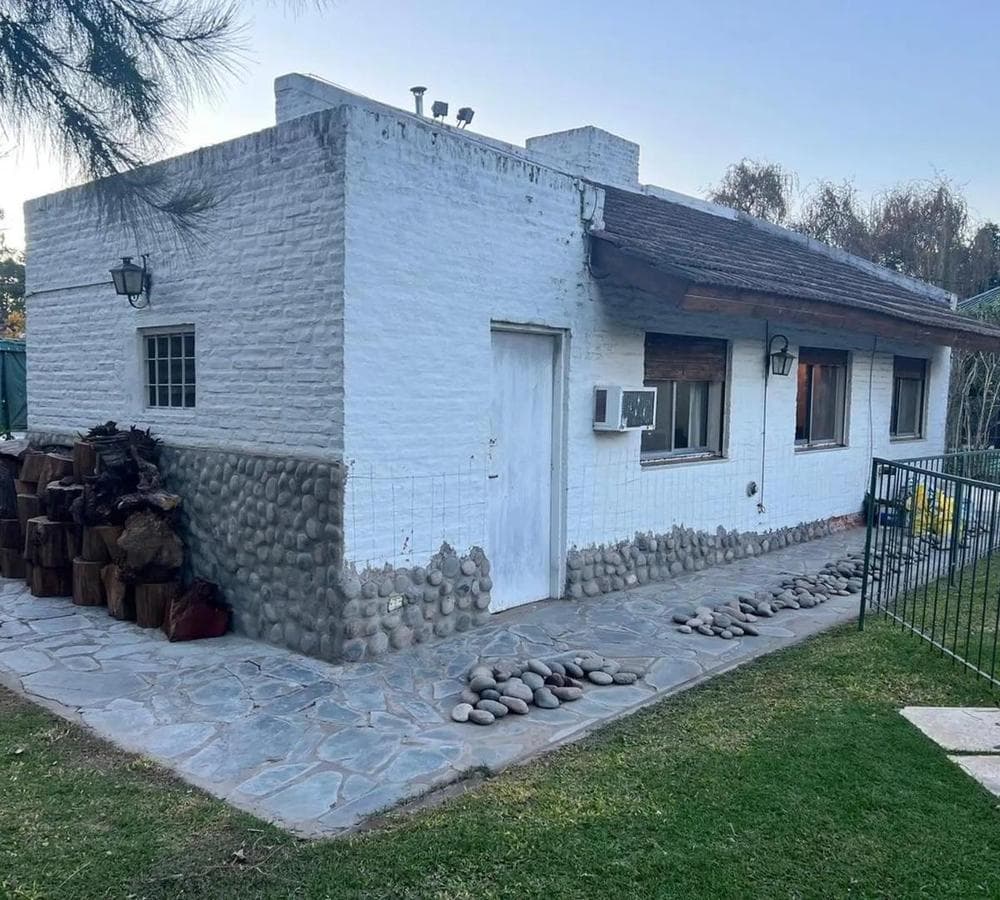 HOUSE FOR SALE AT LAS LAJAS COUNTRY CLUB IN GRAL. RODRIGUEZ