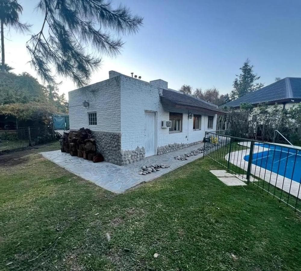 HOUSE FOR SALE AT LAS LAJAS COUNTRY CLUB IN GRAL. RODRIGUEZ