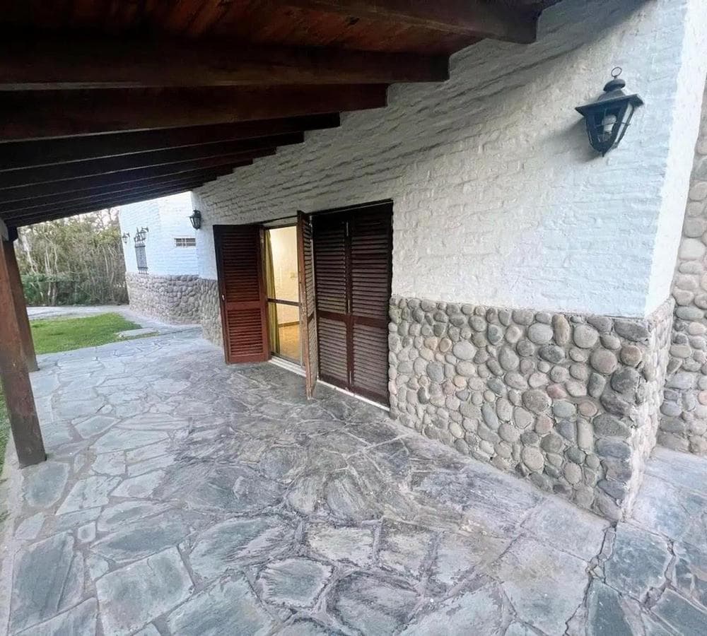 HOUSE FOR SALE AT LAS LAJAS COUNTRY CLUB IN GRAL. RODRIGUEZ