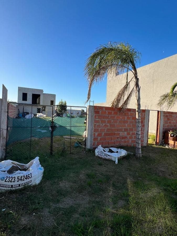 HOUSE IN NUEVO LORETO