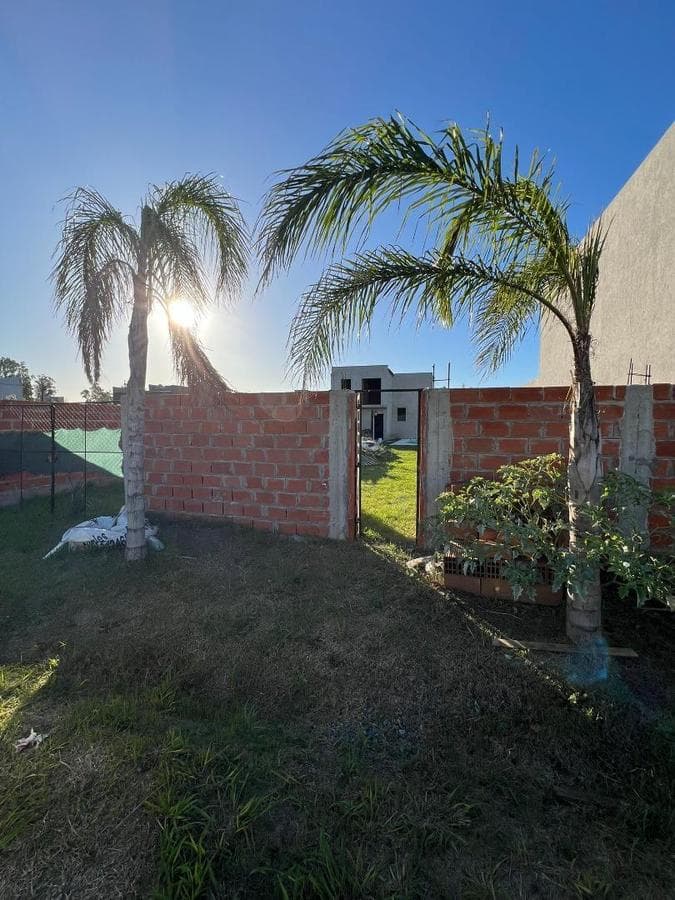 HOUSE IN NUEVO LORETO