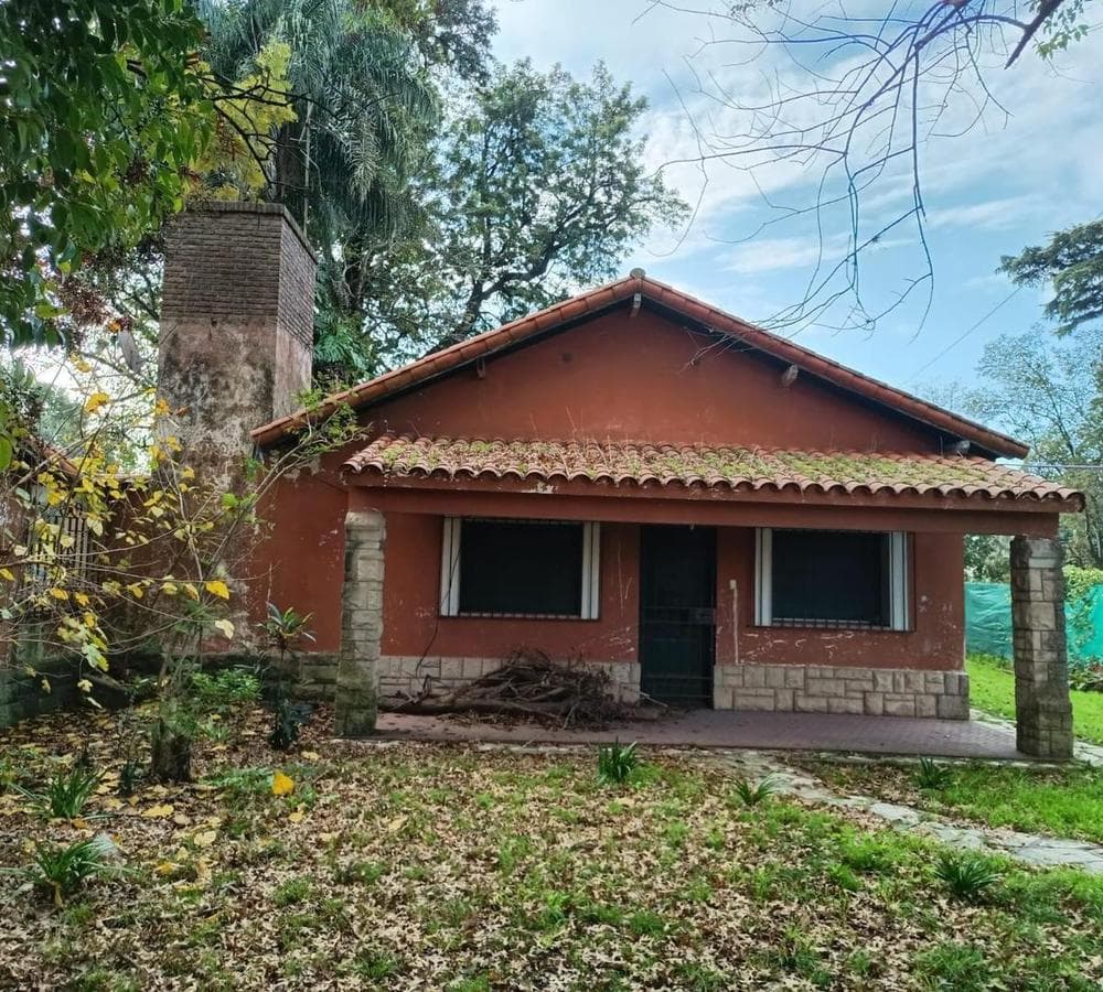 FARMHOUSE IN SAN MIGUEL – IDEAL FOR RESIDENCE OR REAL ESTATE DEVELOPMENT