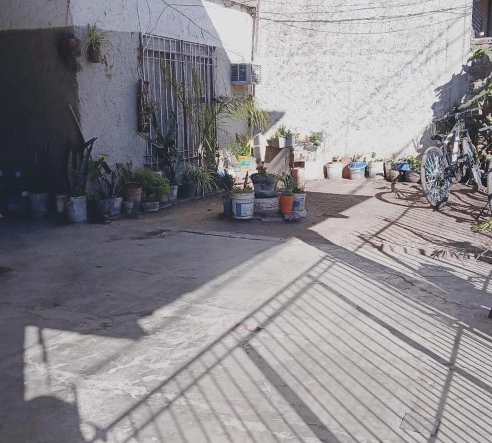 CASA TIPO AMERICANA DE 5 AMBIENTES