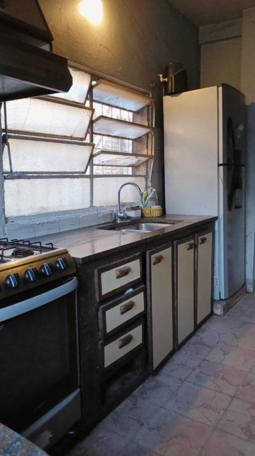 CASA TIPO AMERICANA DE 5 AMBIENTES