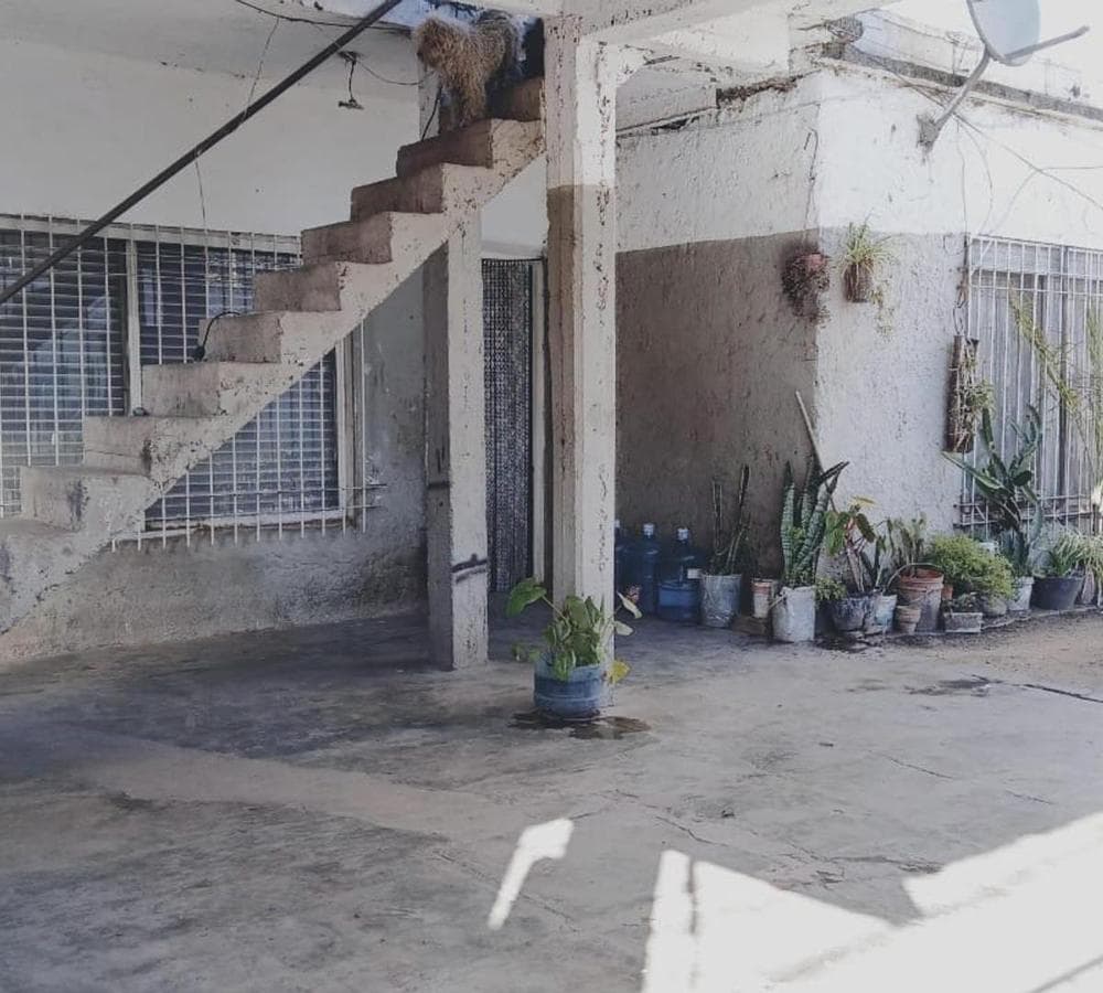 CASA TIPO AMERICANA DE 5 AMBIENTES