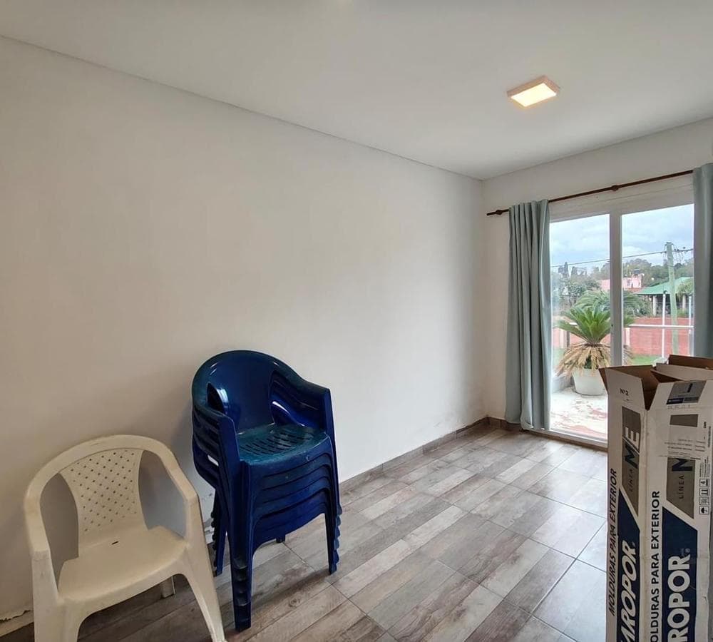 5-BEDROOM HOUSE FOR SALE IN SOLARES DEL OESTE, GRAL. RODRIGUEZ