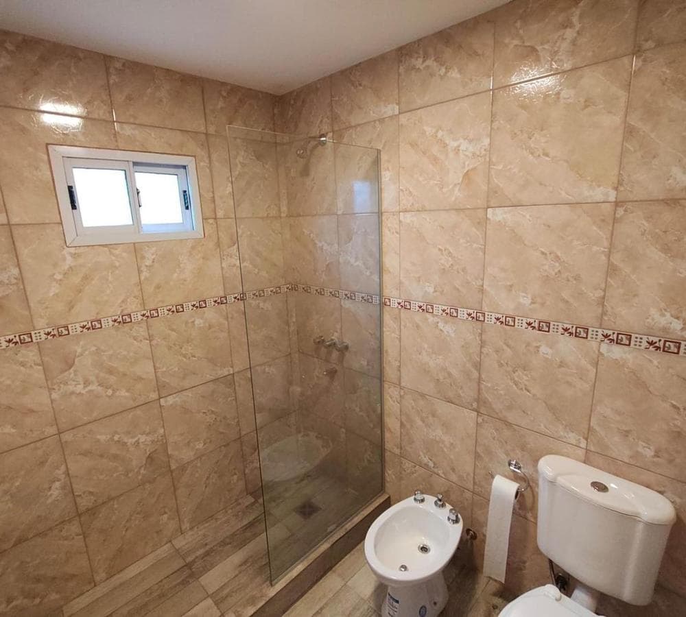5-BEDROOM HOUSE FOR SALE IN SOLARES DEL OESTE, GRAL. RODRIGUEZ