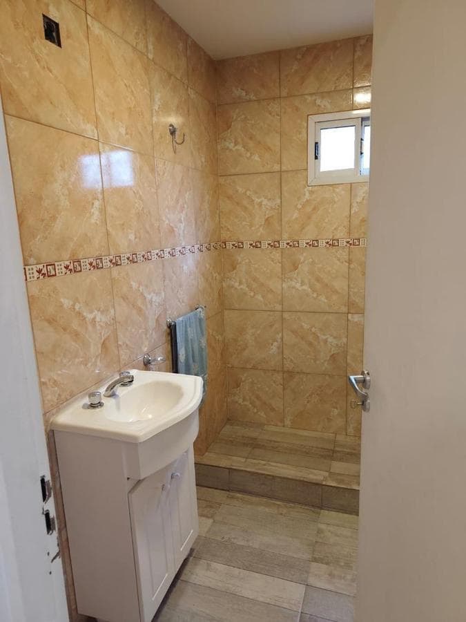 5-BEDROOM HOUSE FOR SALE IN SOLARES DEL OESTE, GRAL. RODRIGUEZ