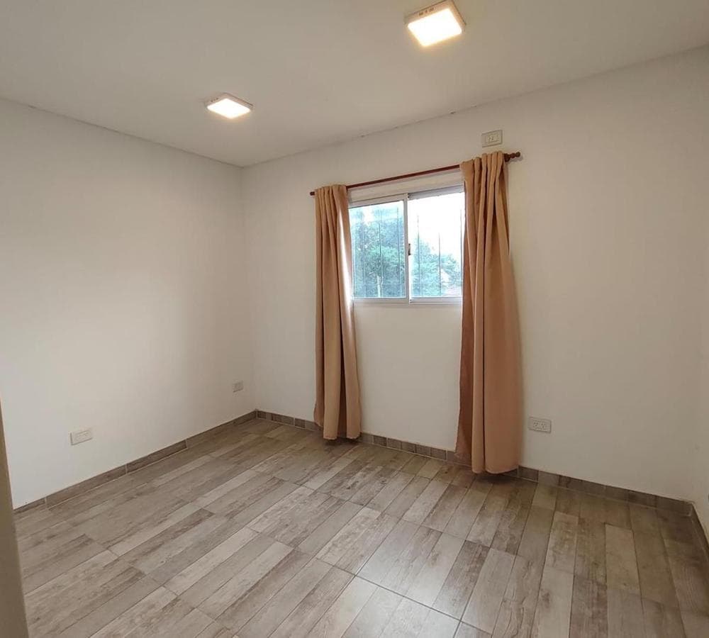5-BEDROOM HOUSE FOR SALE IN SOLARES DEL OESTE, GRAL. RODRIGUEZ