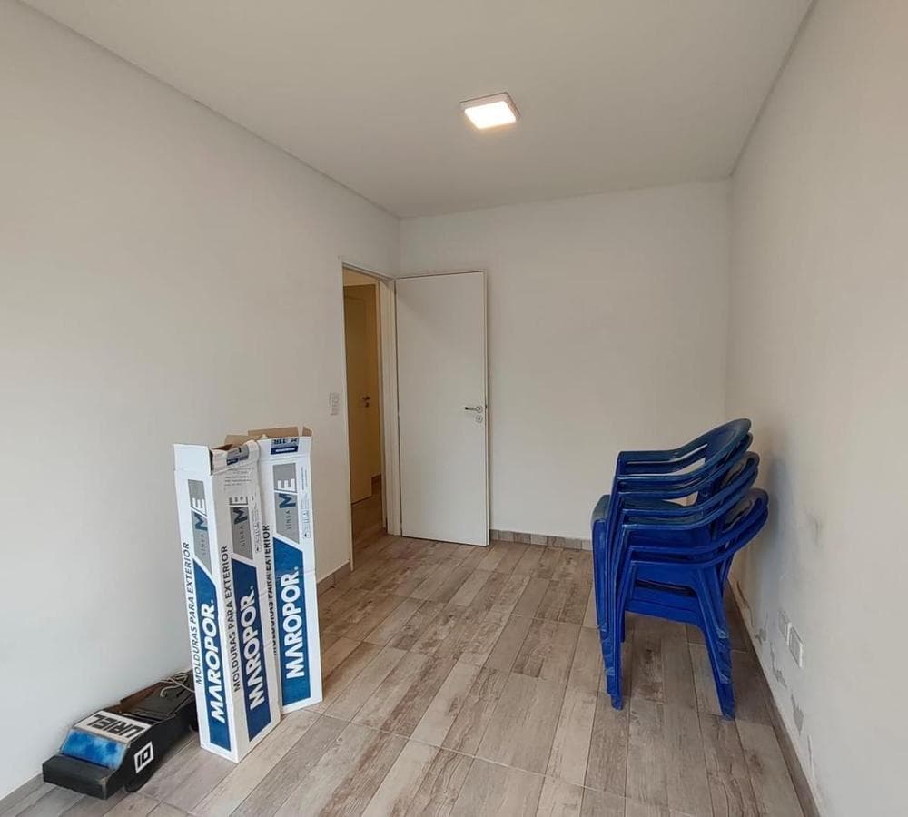 5-BEDROOM HOUSE FOR SALE IN SOLARES DEL OESTE, GRAL. RODRIGUEZ