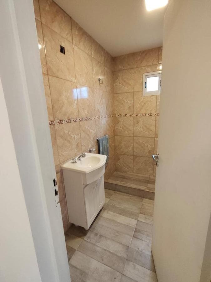 5-BEDROOM HOUSE FOR SALE IN SOLARES DEL OESTE, GRAL. RODRIGUEZ