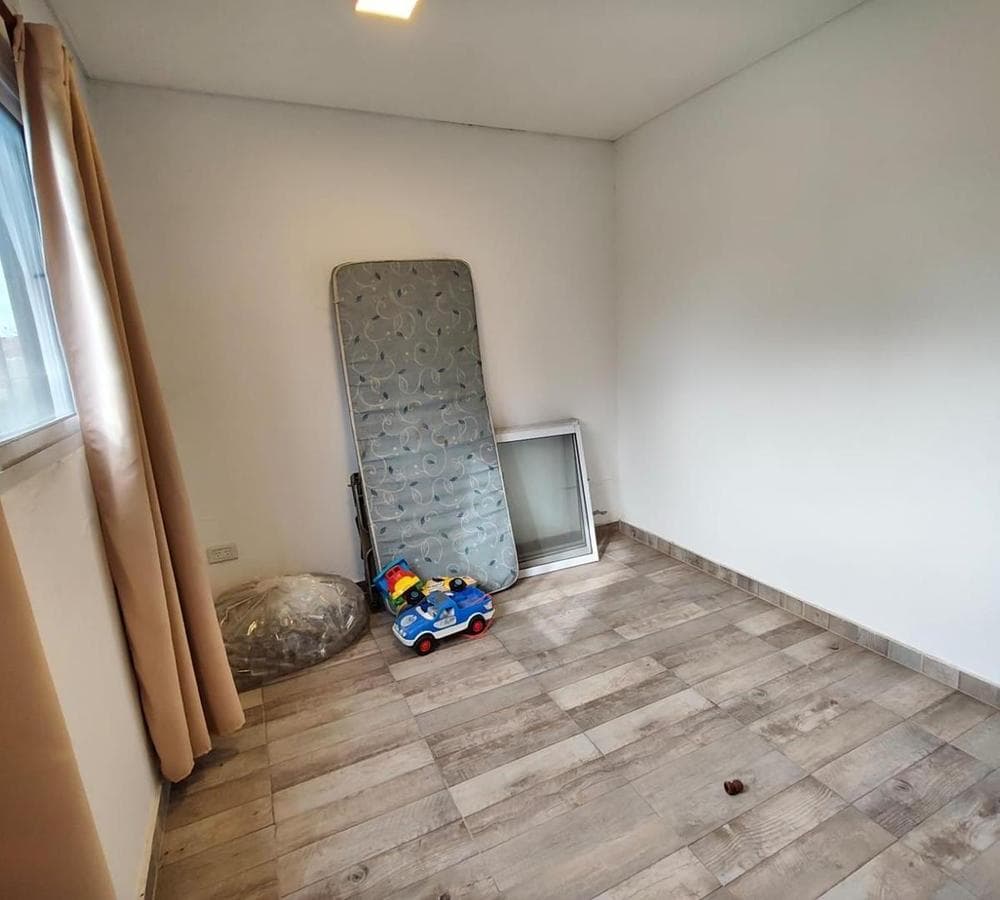 5-BEDROOM HOUSE FOR SALE IN SOLARES DEL OESTE, GRAL. RODRIGUEZ