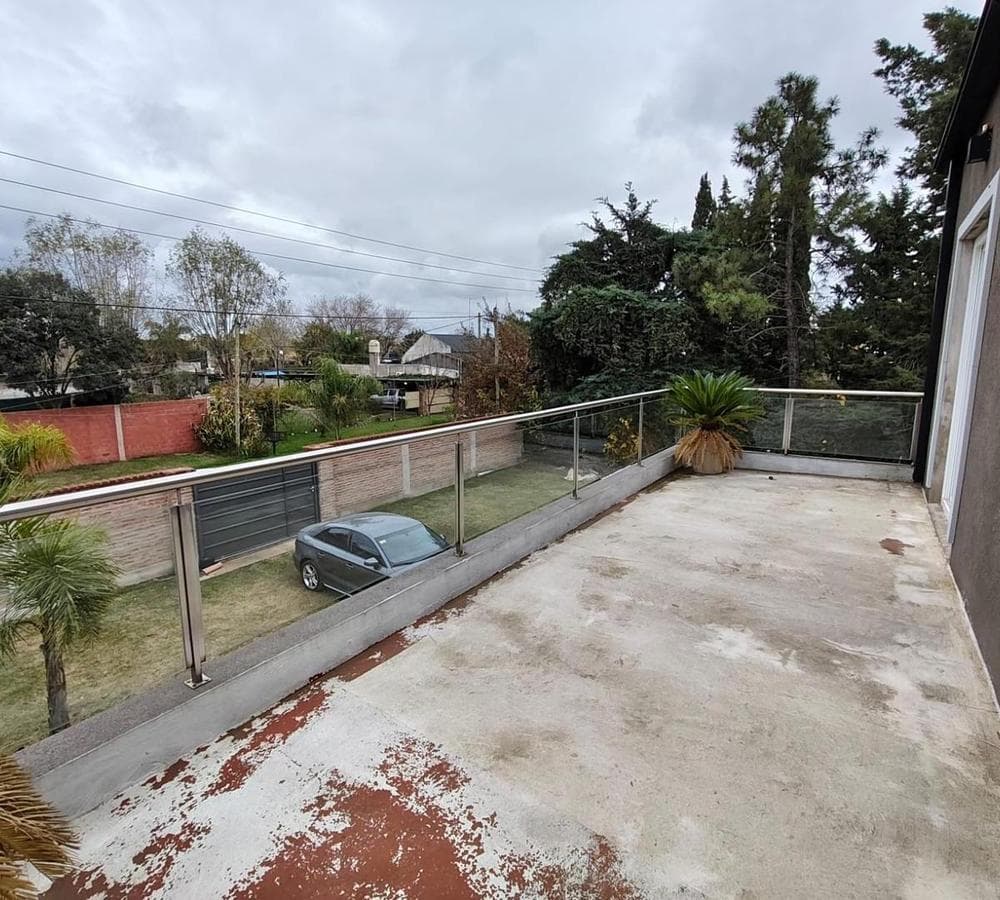 5-BEDROOM HOUSE FOR SALE IN SOLARES DEL OESTE, GRAL. RODRIGUEZ